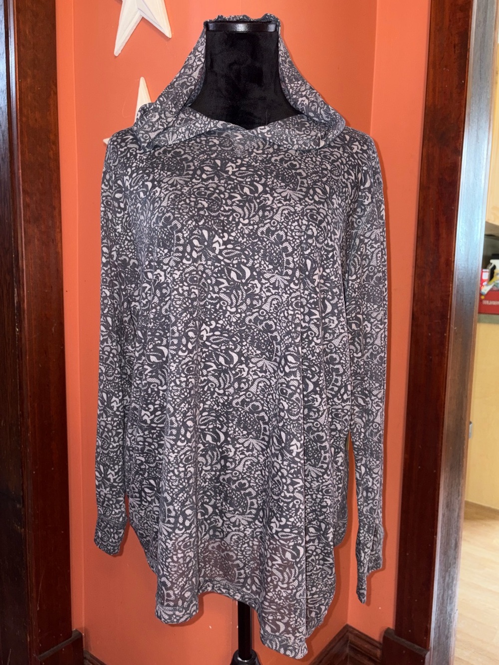 NWT-Ruff Hewn Black and White Printed Hooded Long-Sleeve Semi-sheer Top